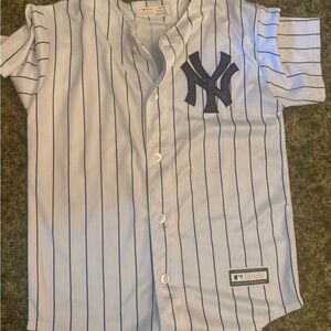 Kids New York Yankees Striped Shirt